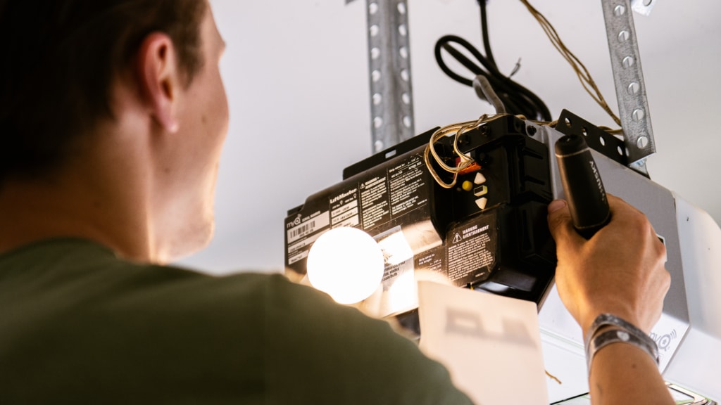 genie garage door opener in Volo, Illinois